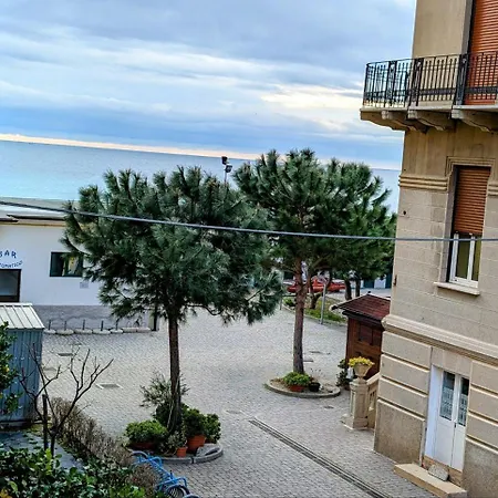 アパート Casa Rea By World スポトルノ