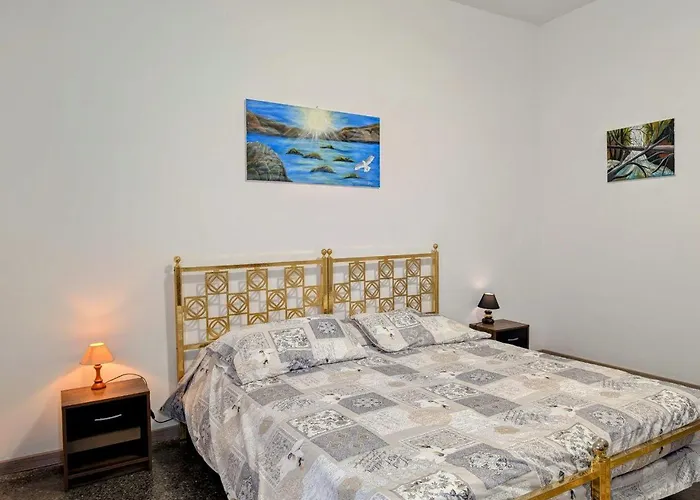 Casa Rea By World Apartamento Spotorno